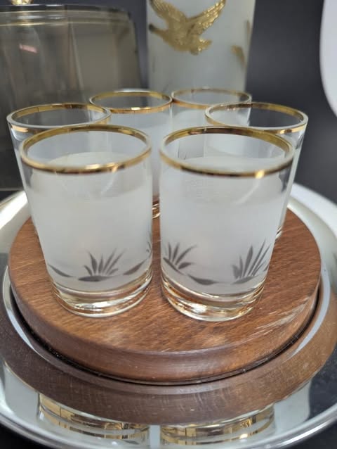 Vintage Gold Leaf Libby Federal Frosted Glass-Wild Game Bird/Hunter