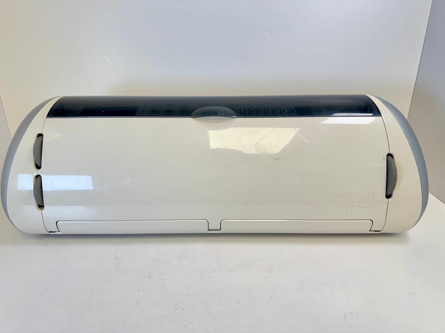 Cricut Expression CREX001 White 24"" Electronic Cutter