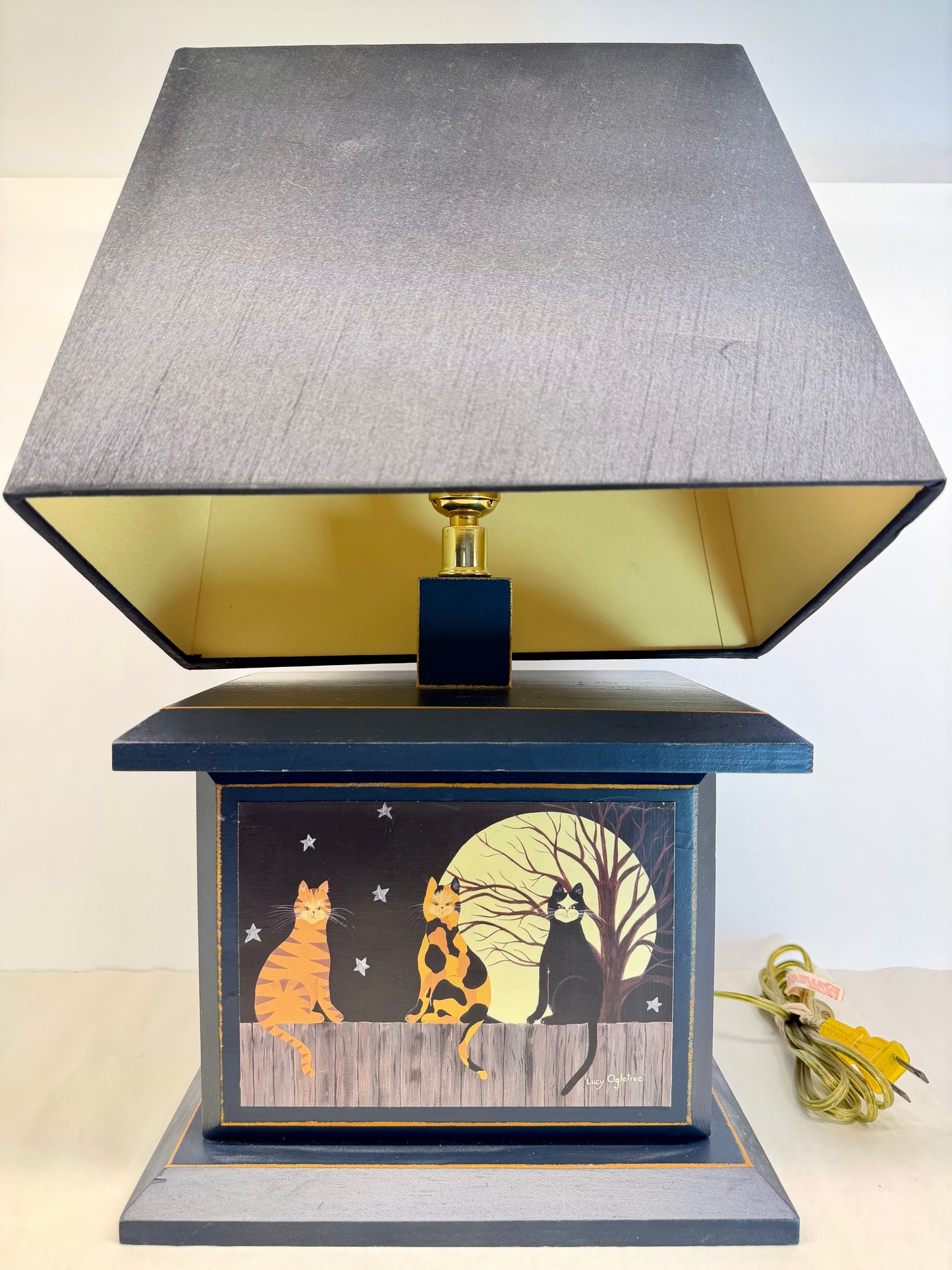 Lucy Ogletree Lamp