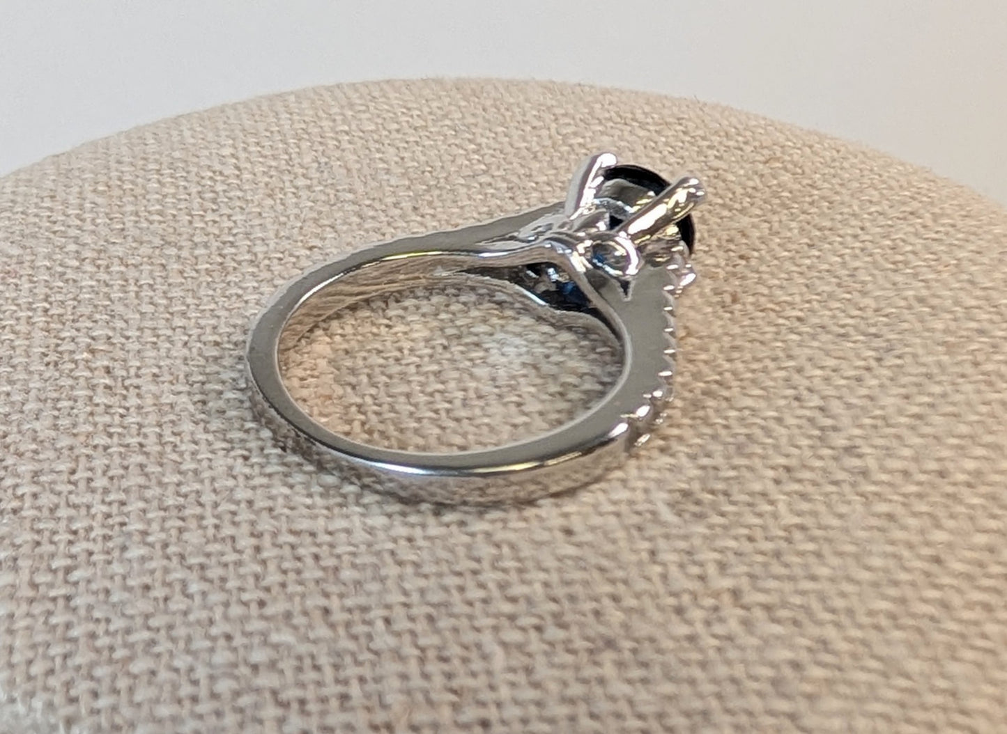 Sterling silver vintage sapphire ring