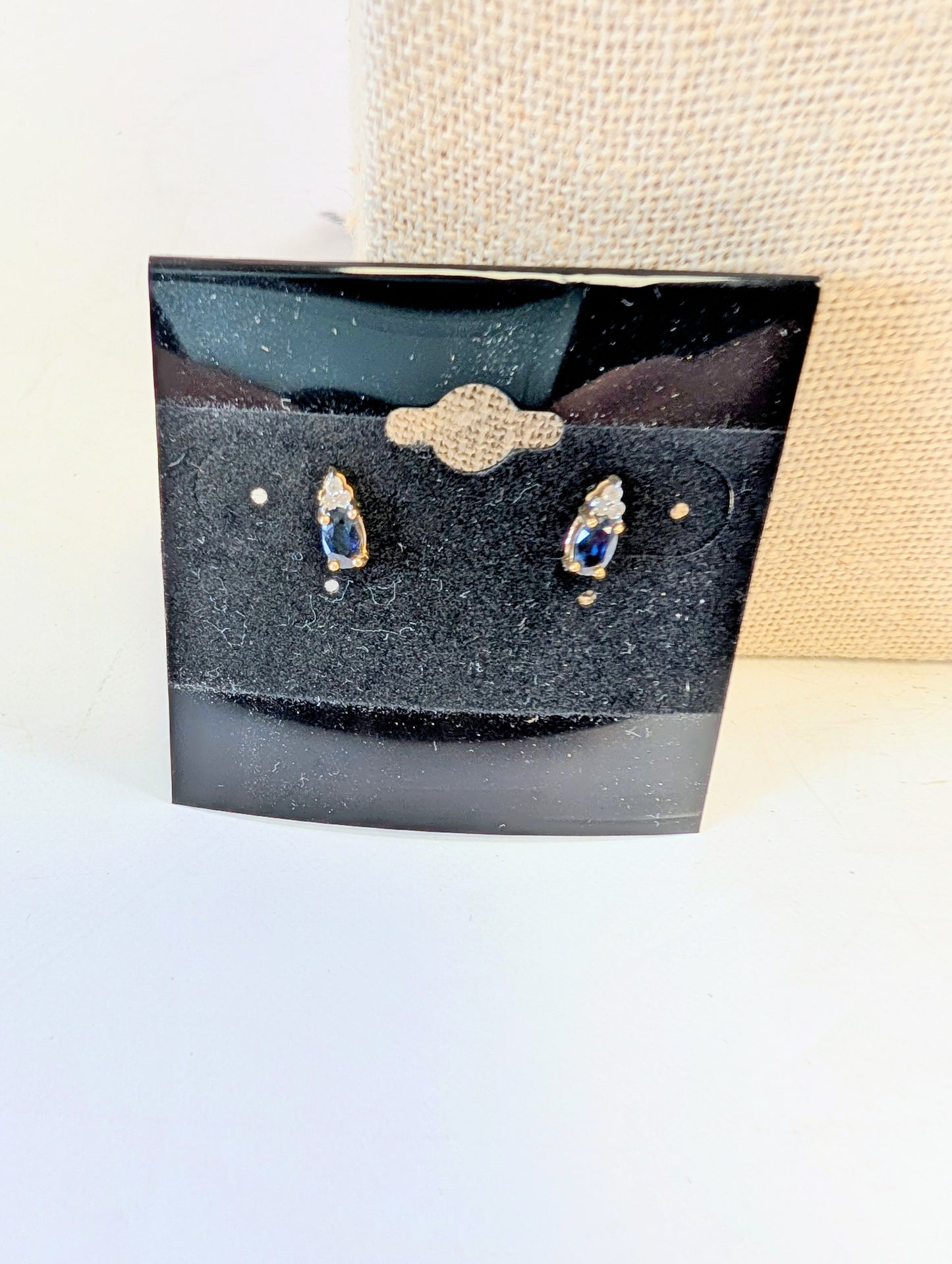 10k gold blue sapphire tear drop earrings