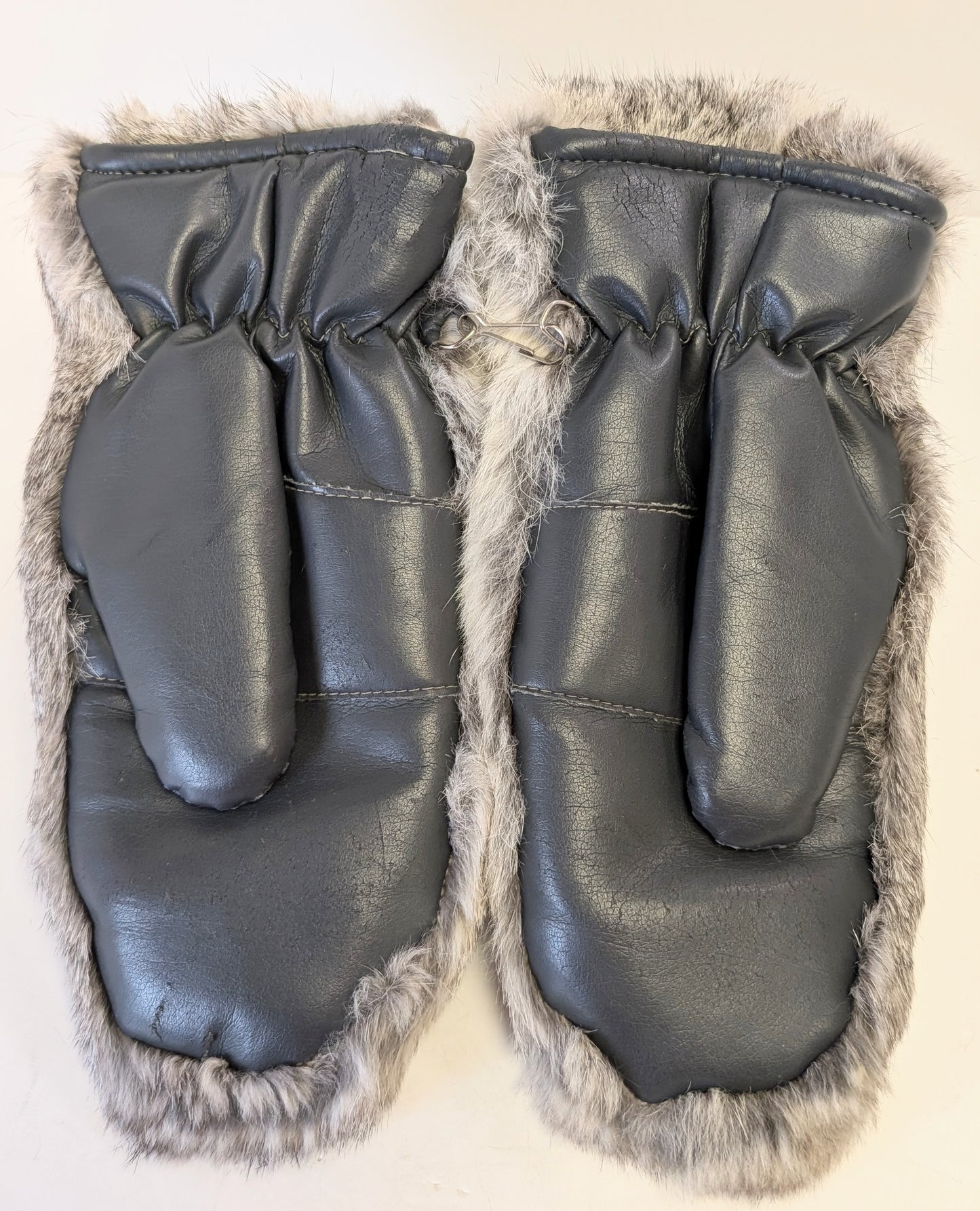Unisex rabbit fur gloves