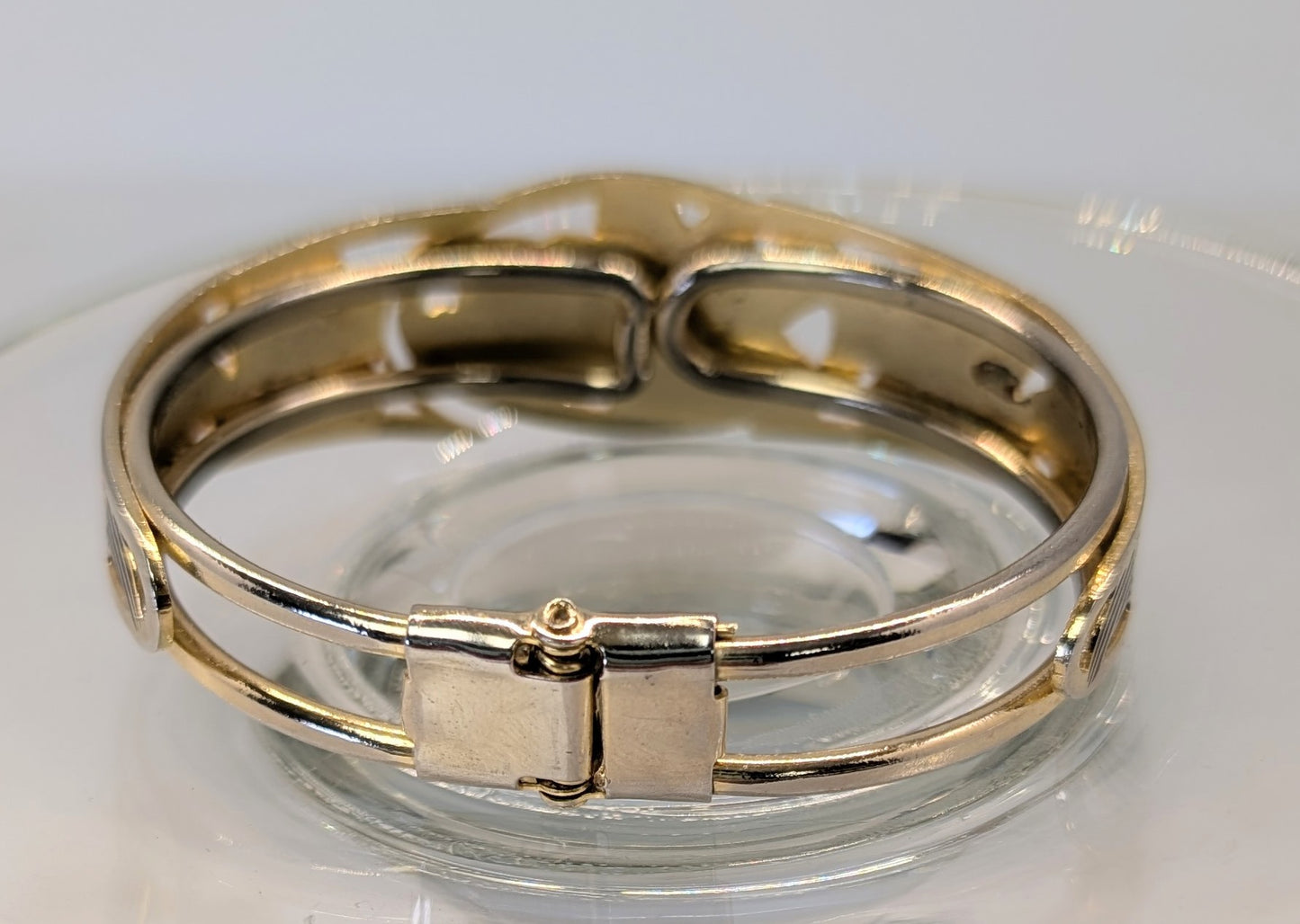 Vintage Colisonne flower clamper bracelet