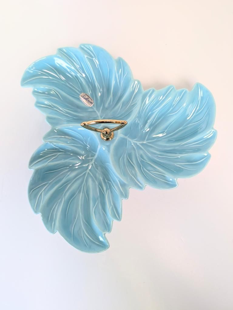 50's California Art Pottery Turquois Divided Leaf Snack Dish with Handle