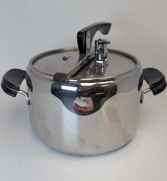 Lagostina Pressure Cooker 18/10