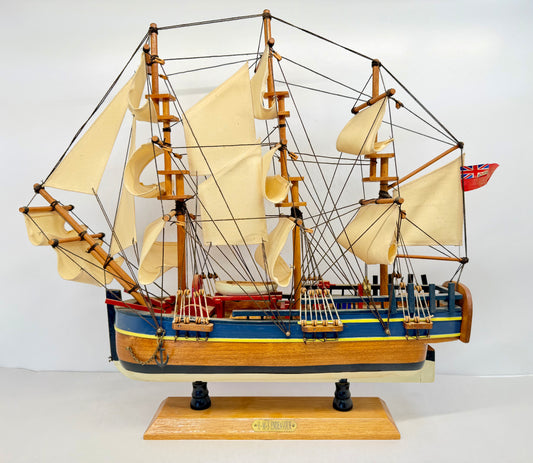 LONG WOOD/FABRIC MODEL SHIP