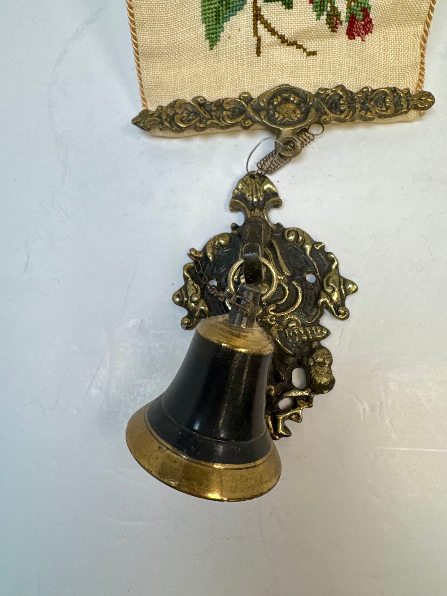 VINTAGE ANTIQUE STYLE FLORAL EMBROIDERED BUTLERS BELL PULL