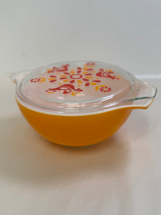 Pyrex Friendship casserole dish