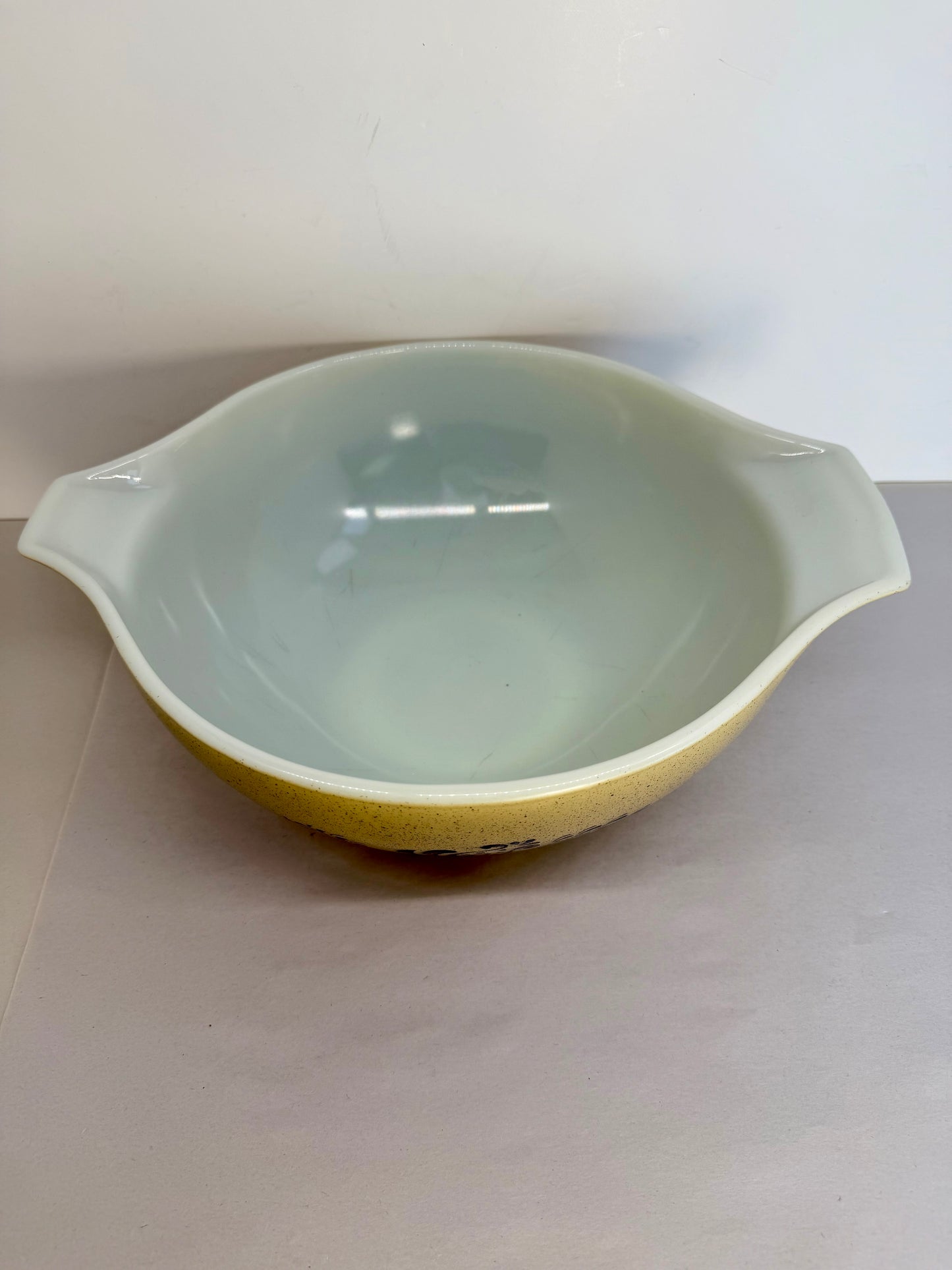 Pyrex 4 -Homestead Cinderella Bowls.