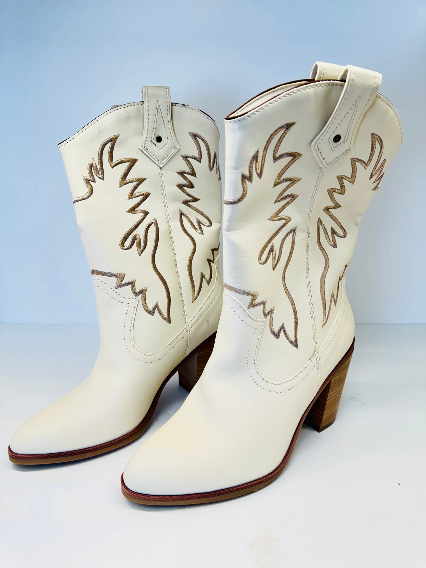 NEW Maurices White Heeled Cowgirl Boots | Size 8