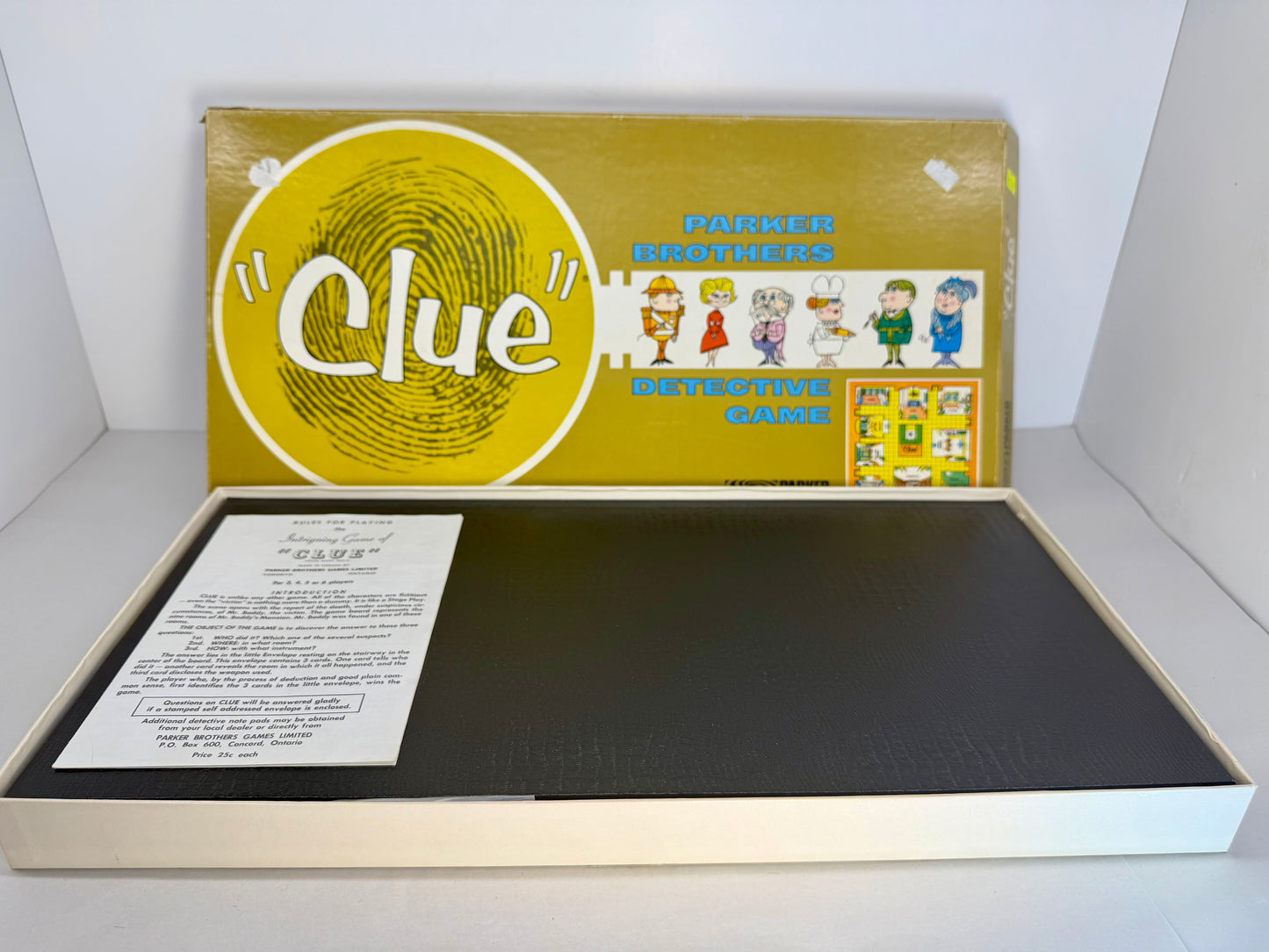 Detective Board Game Parker Brothers