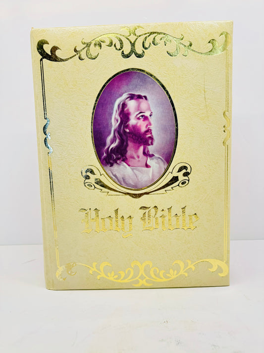 Holy Bible (Classic Portrait Edition)