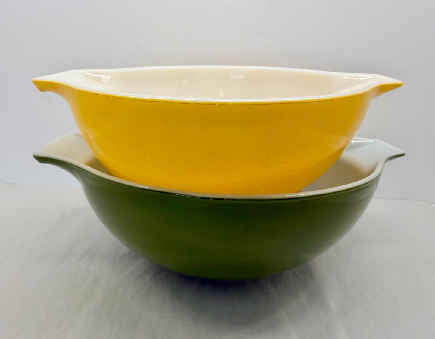 Pyrex Cinderella Bowls, Set of 2