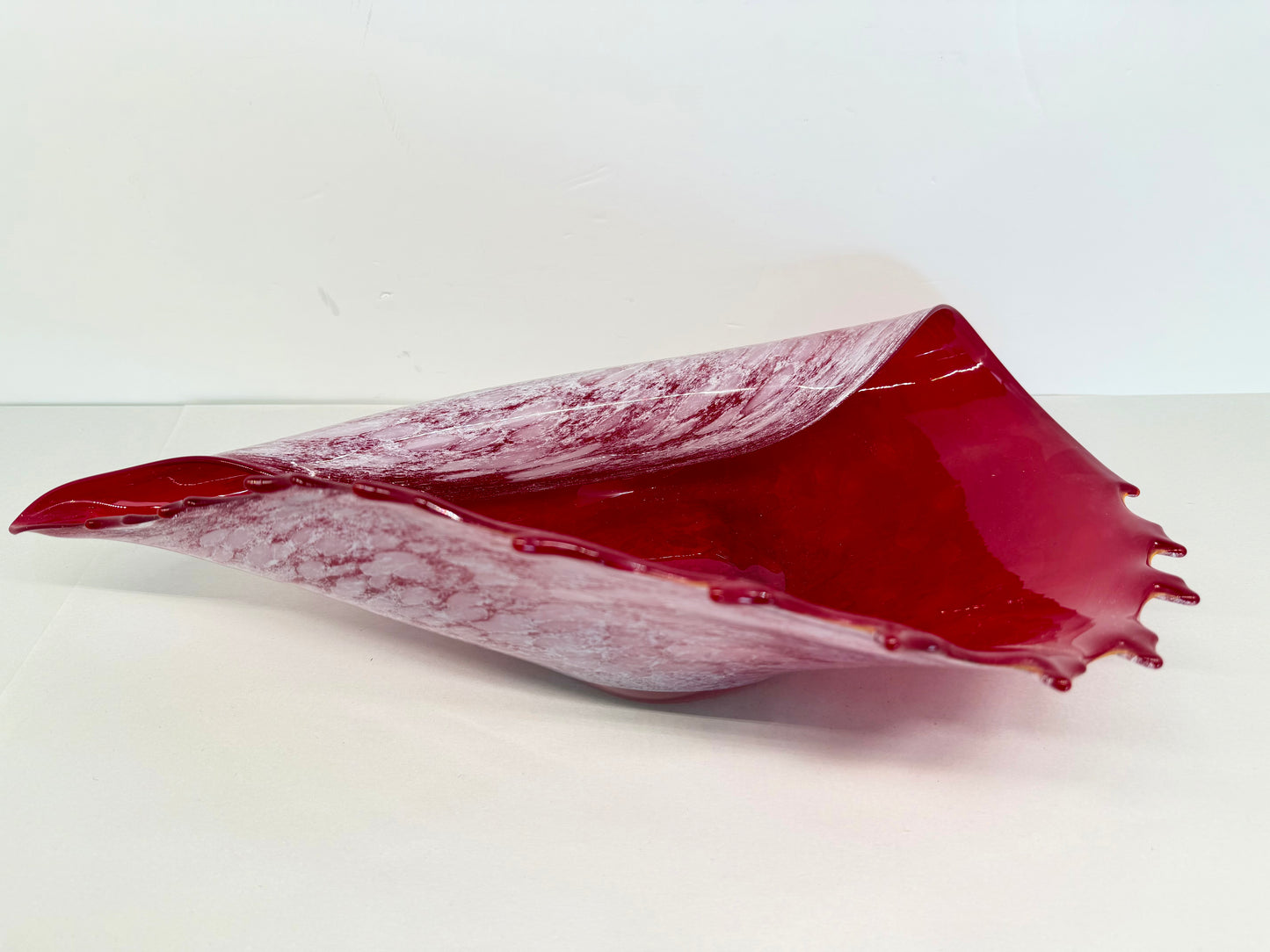 Ruby Red Art Glass Sea Shell Dish, l