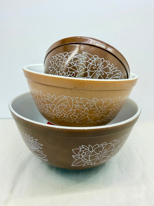 Pyrex 1970s Woodland Mixing Bowls Set