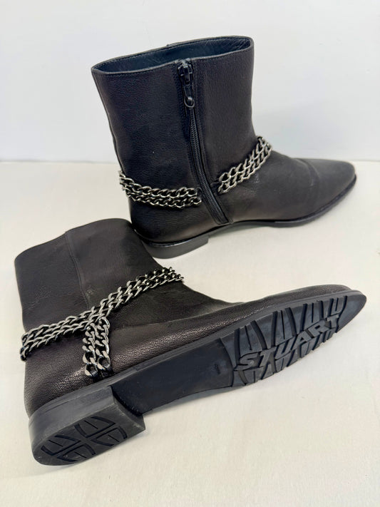 Stuart Weitzman Chain Booties Black