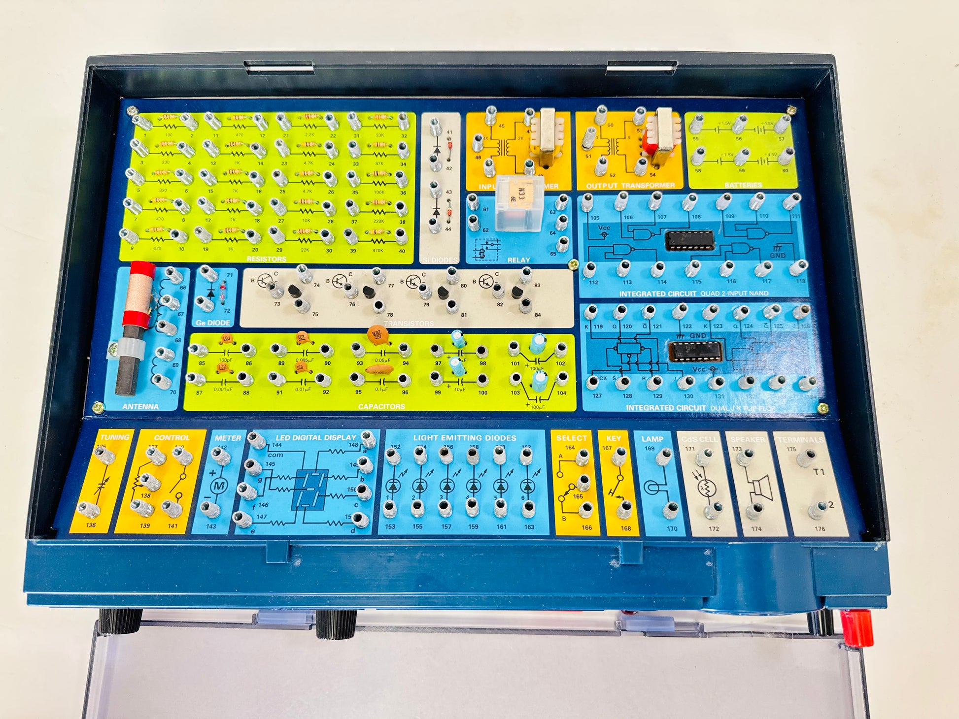 Science Fair 200 in One Electronic Project Lab Vintage Tandy Radio Sha ...