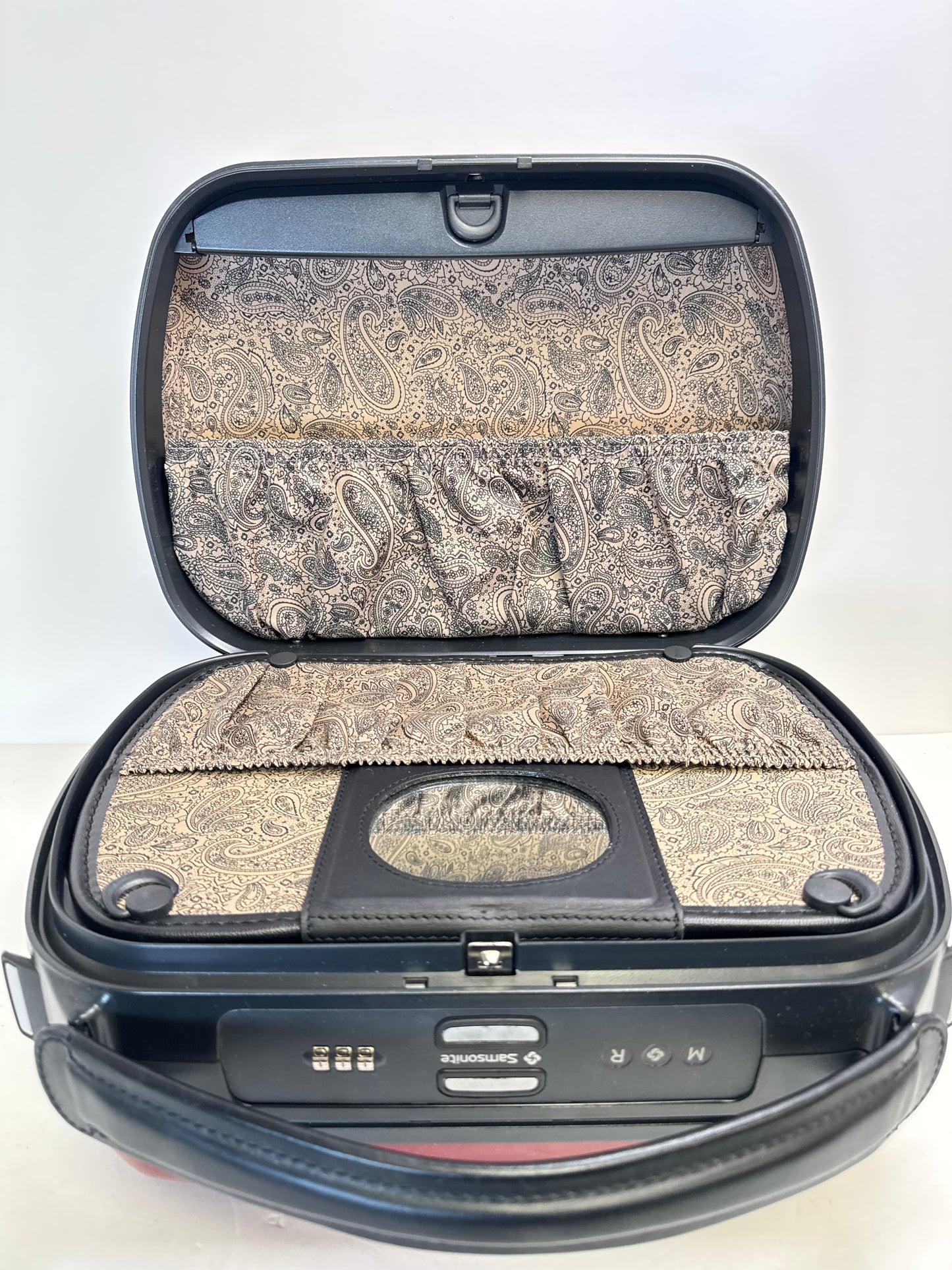 Samsonite Amberly Burgundy Hard Shell Vanity