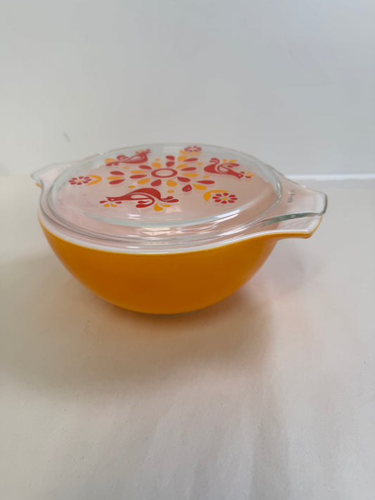 Pyrex Friendship casserole dish