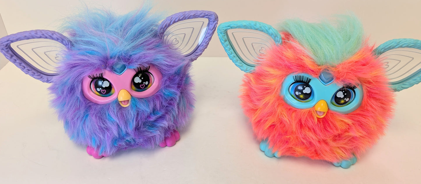 Hashbro 2023 Coral & blue/ purple furby