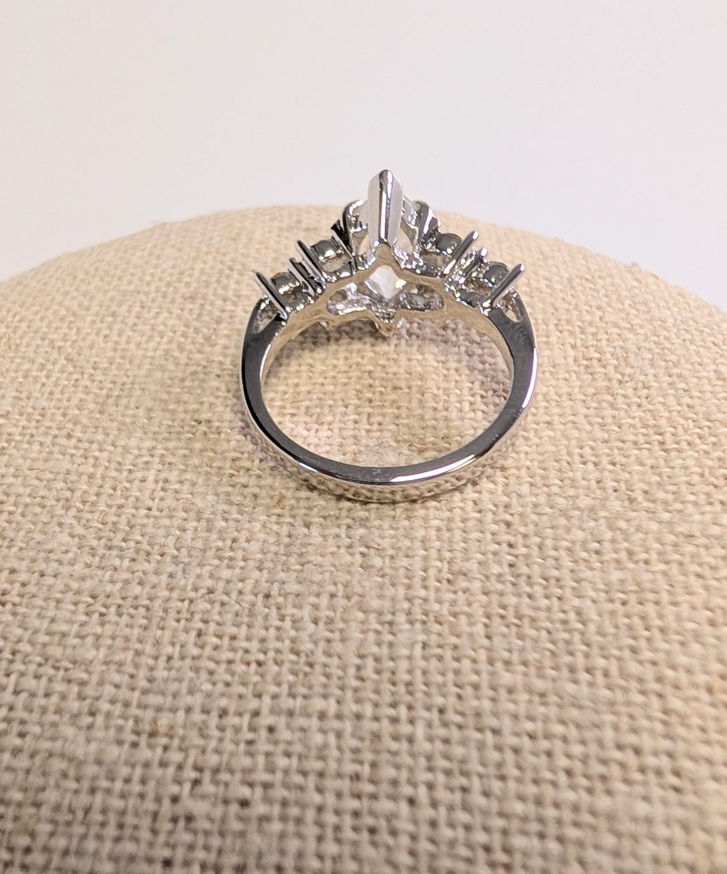 Vintage marquise silver ring