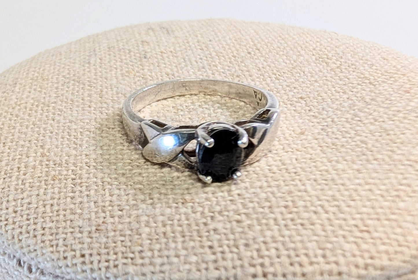 Sterling silver black pinel ring